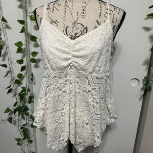 Elegant Lace Camisole in Cream